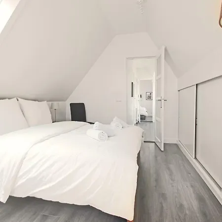 1-br-jordan Close To Cs *